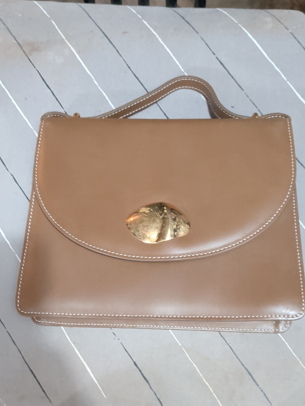 Nwt Classic Tan Leather Top-Handle Bag with Gold Accent and Crossbody Strap
